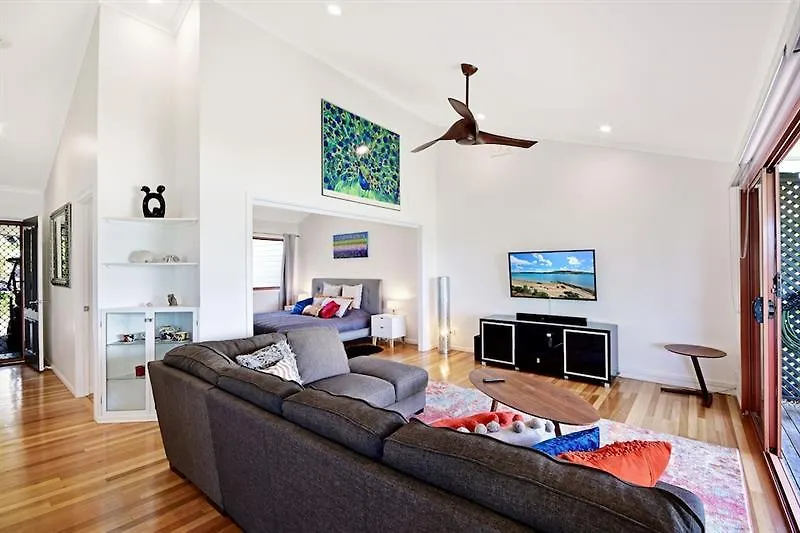 Heliconia 10 Newly Renovated Centrally Located House Hamilton Island 0*,