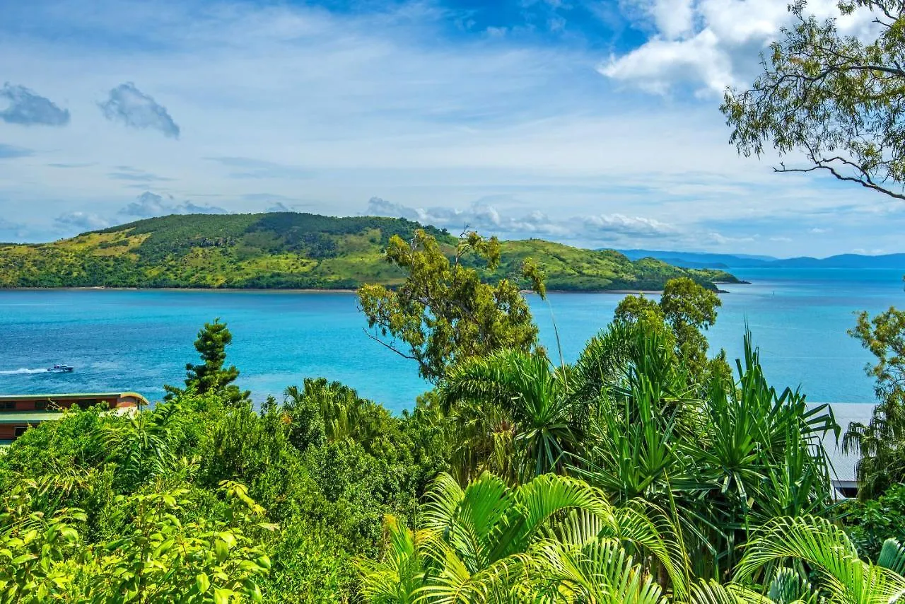 Apartment Heliconia 10 Newly Renovated Centrally Located House Hamilton Island